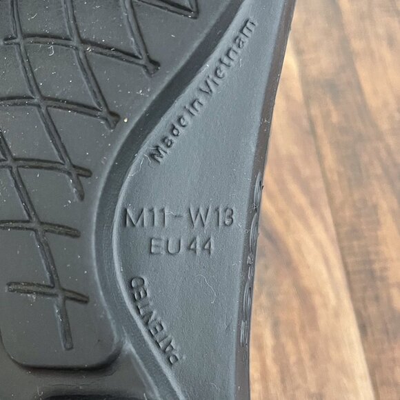 OOFOS OOcloog Clog Recovery Shoe Lightweight Comfort Support Mens Size 11 Black - Picture 12 of 13